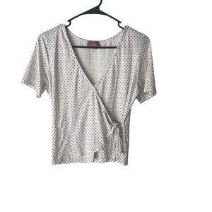 Ragdoll Y2k Size Medium White Polka Dot Wrap Short Sleeve Babydoll Top